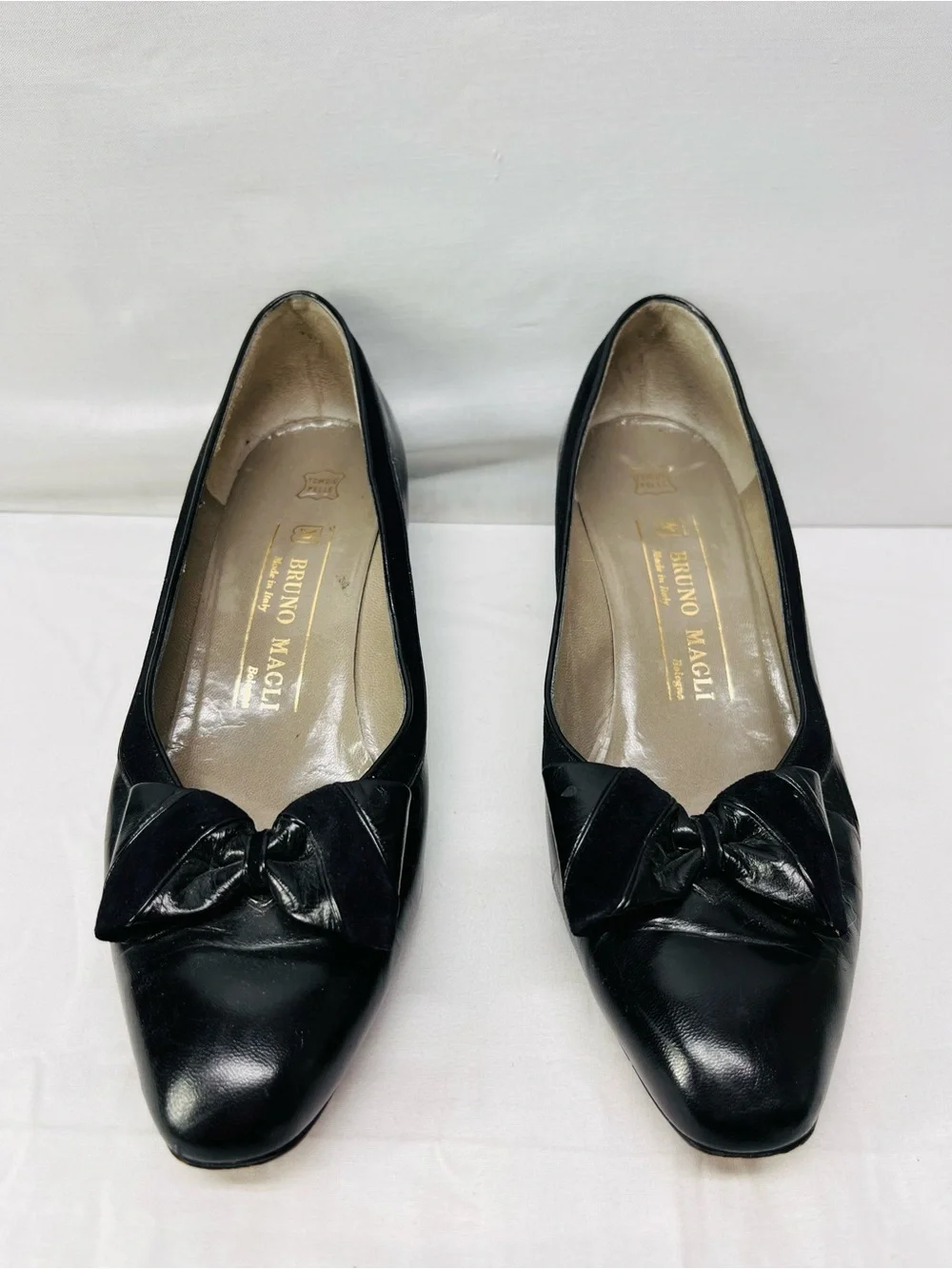 Vintage Bruno Magli Black Leather Bow-Accent Flats